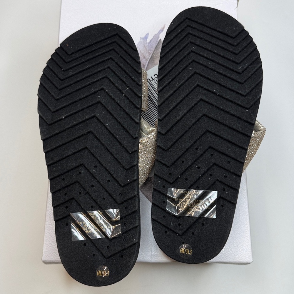 Jessica Simpson Women's Caralyna Knotted Footbed Sandals- Champagne- Size 6 - Picture 11 of 11